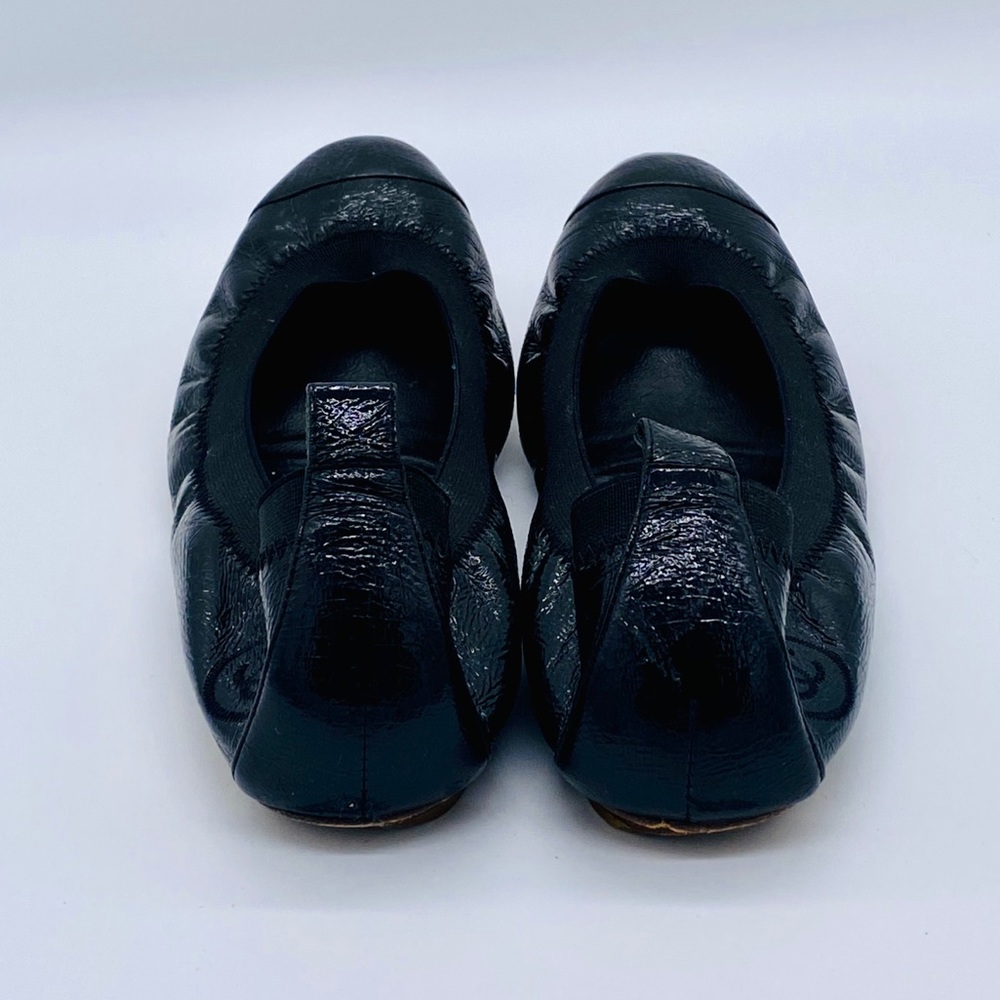 CHANEL Black Patent Leather Ballerina Flats - Picture 4 of 14